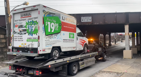 Commercial towing service