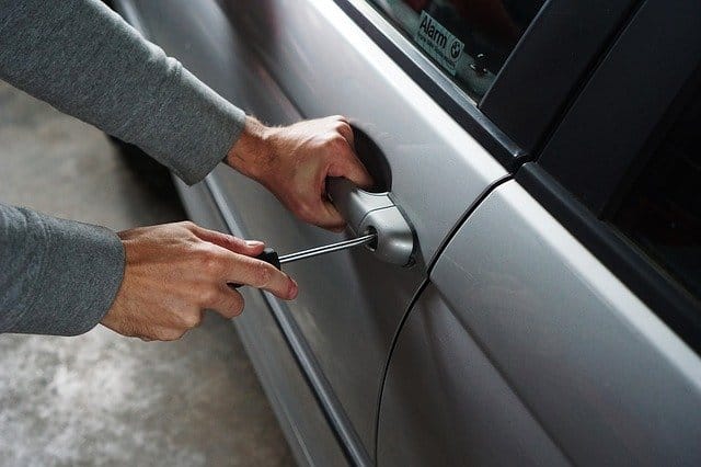 Professional vehicle lockout service